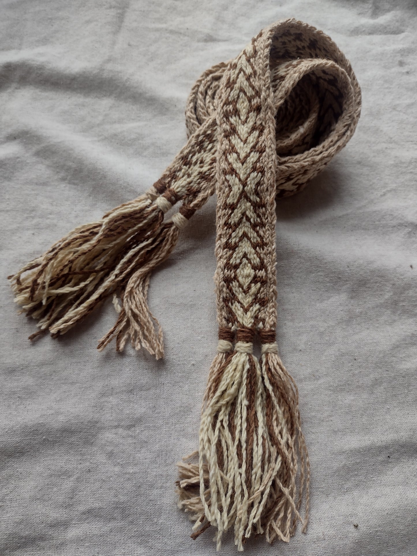 Rustic belt in beige and brown
