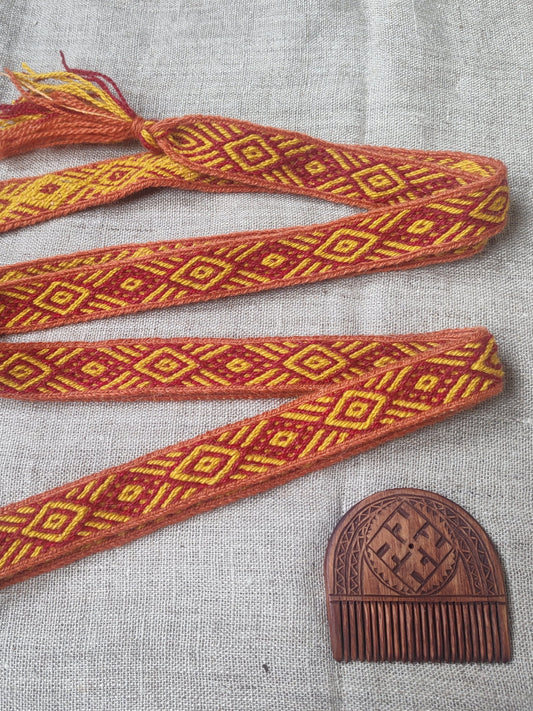 Orange belt with diagonal lines pattern