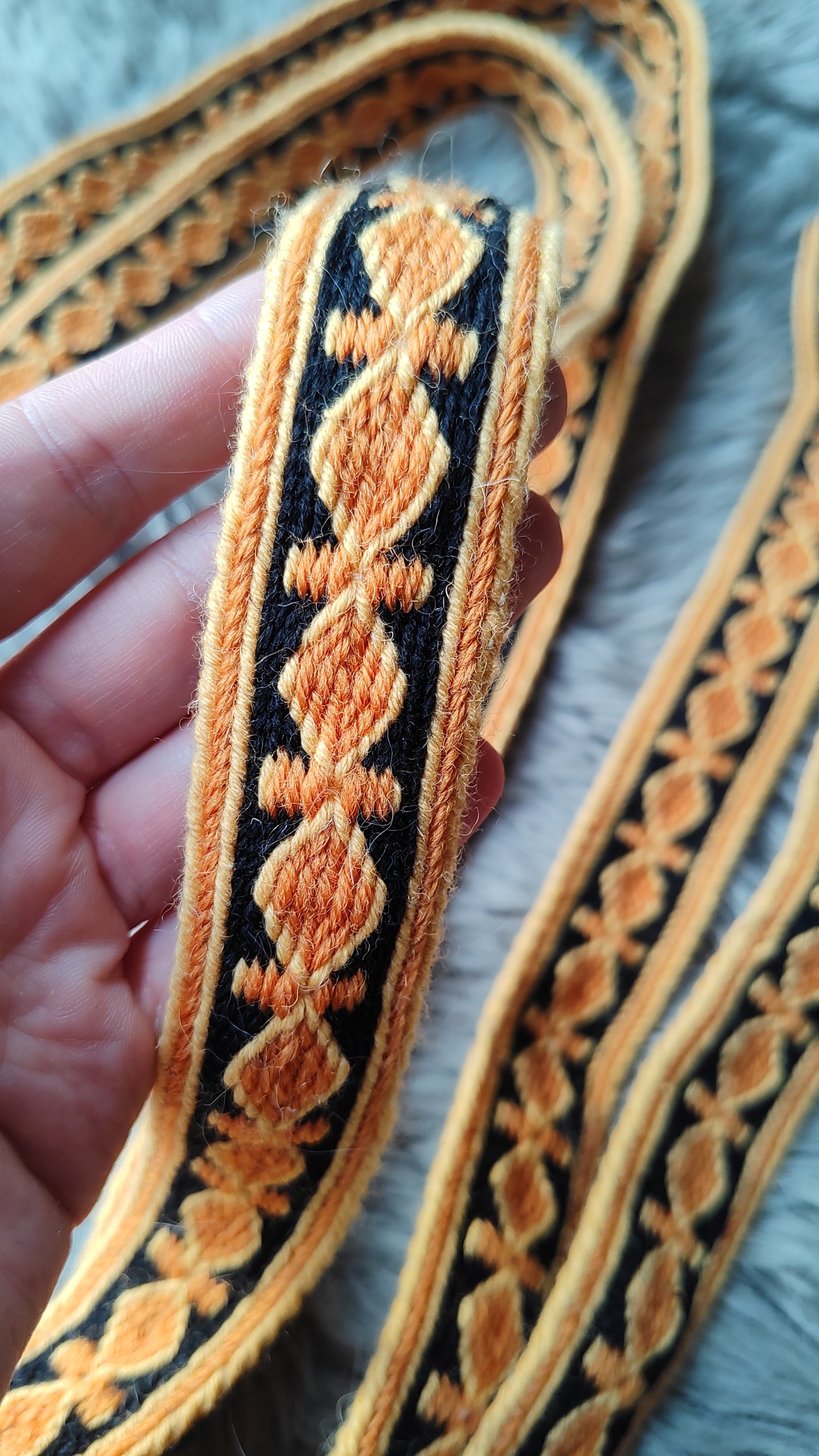 "bumblebee" belt with orange diamonds