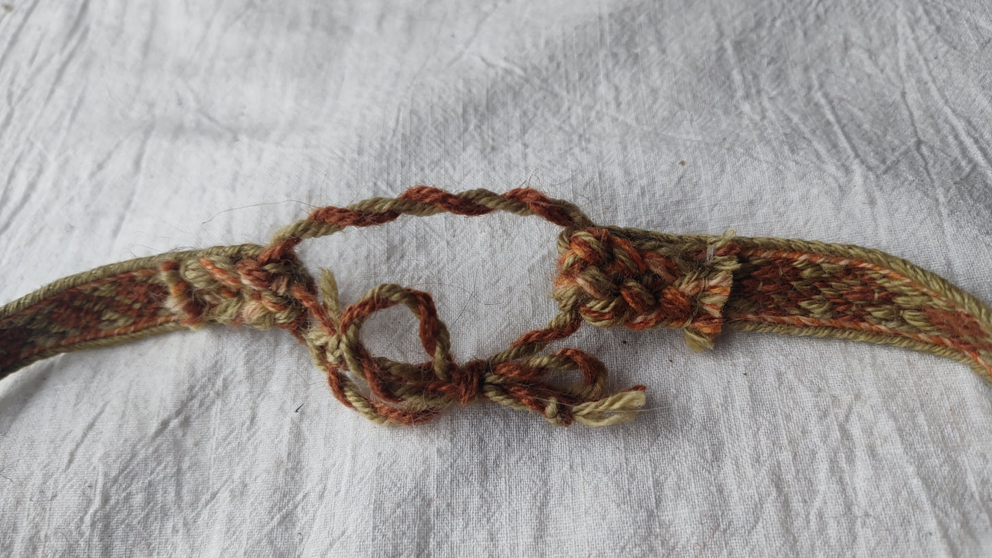 Robust adjustable headband with Bikavėnai pattern