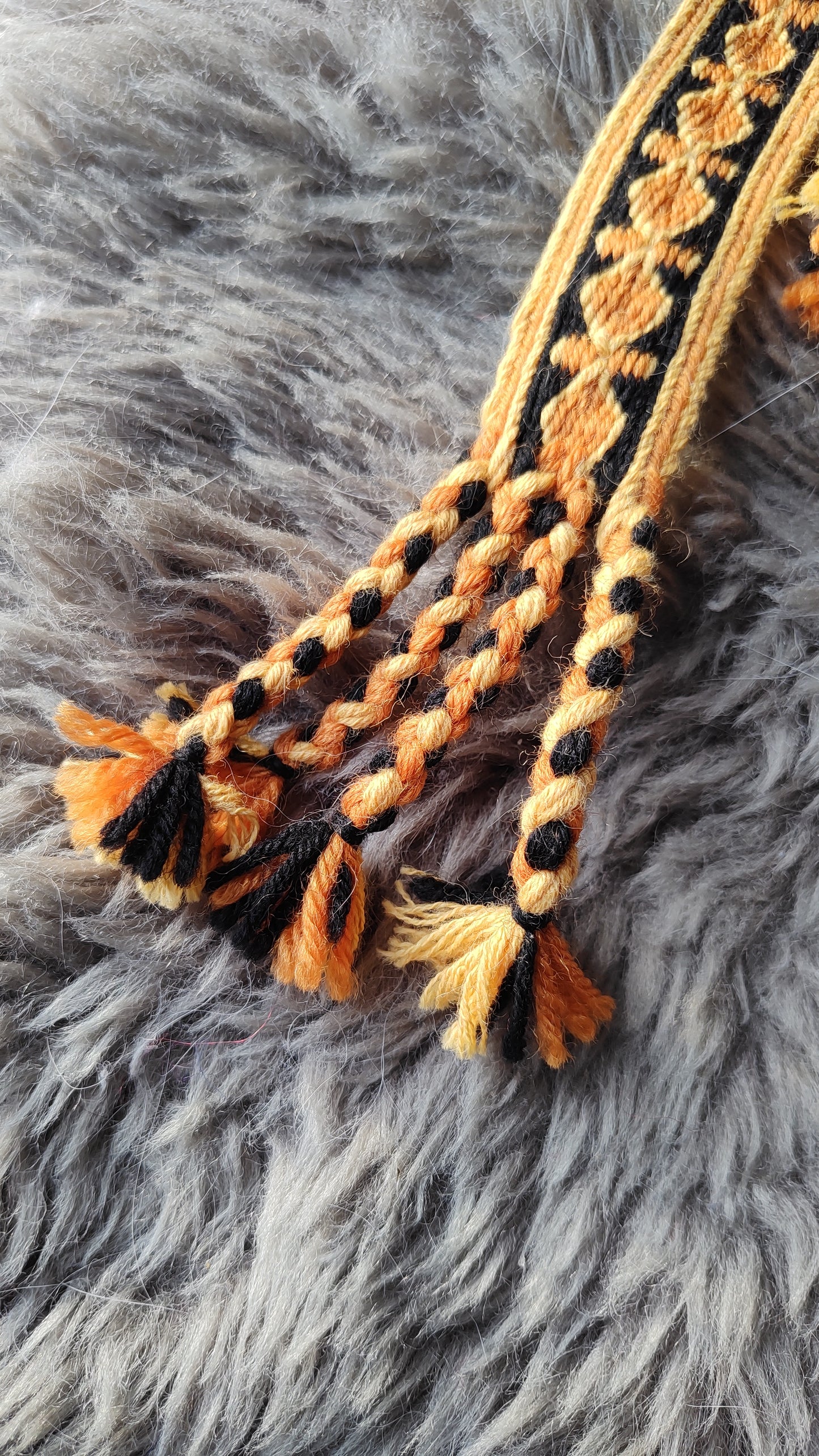 "bumblebee" belt with orange diamonds
