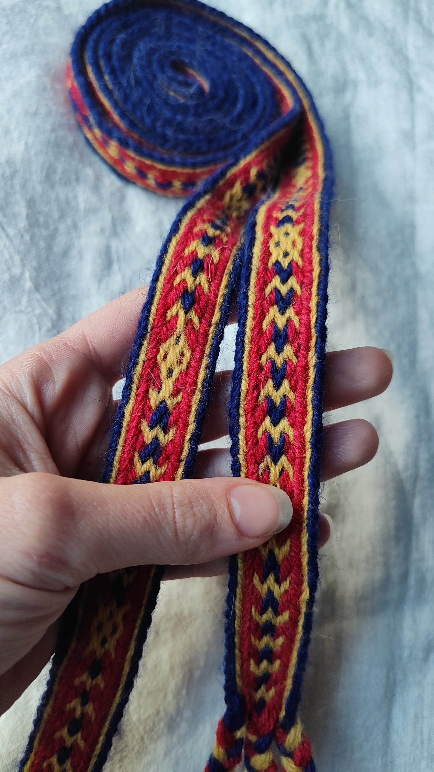 Tablet woven belt based on medieval band from Zasinas, Lithuania