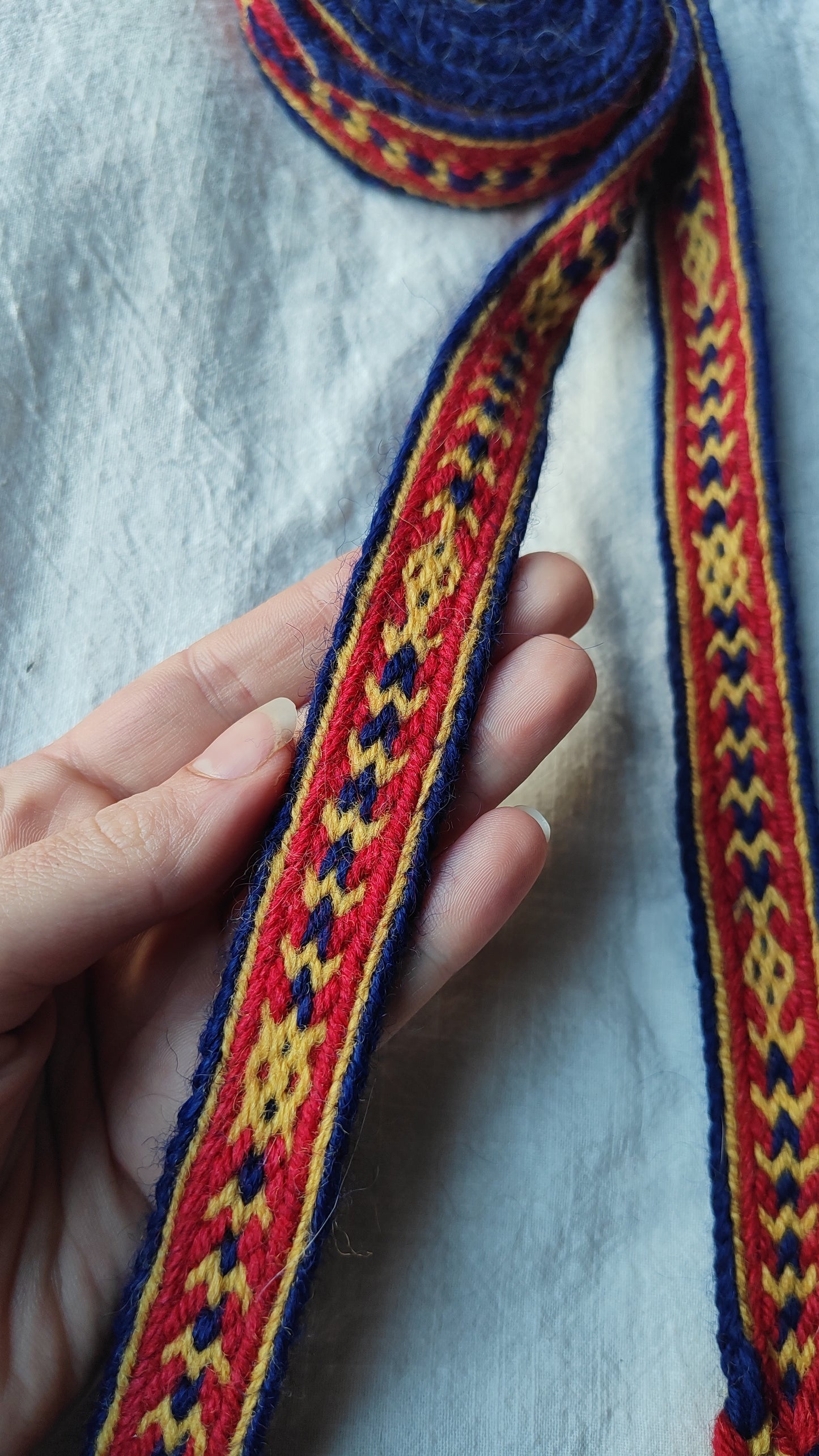 Tablet woven belt based on medieval band from Zasinas, Lithuania