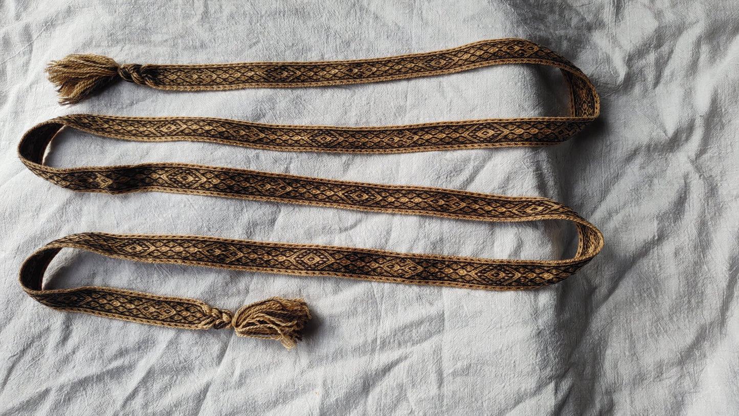 Belt with diamond pattern (plant dyed yarn)