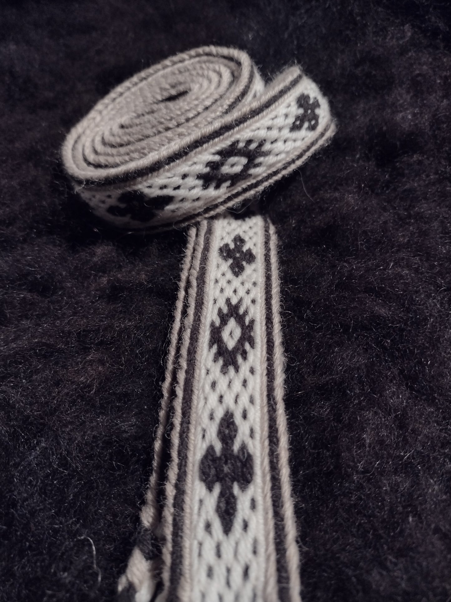 "Helios" - belt in white and brown