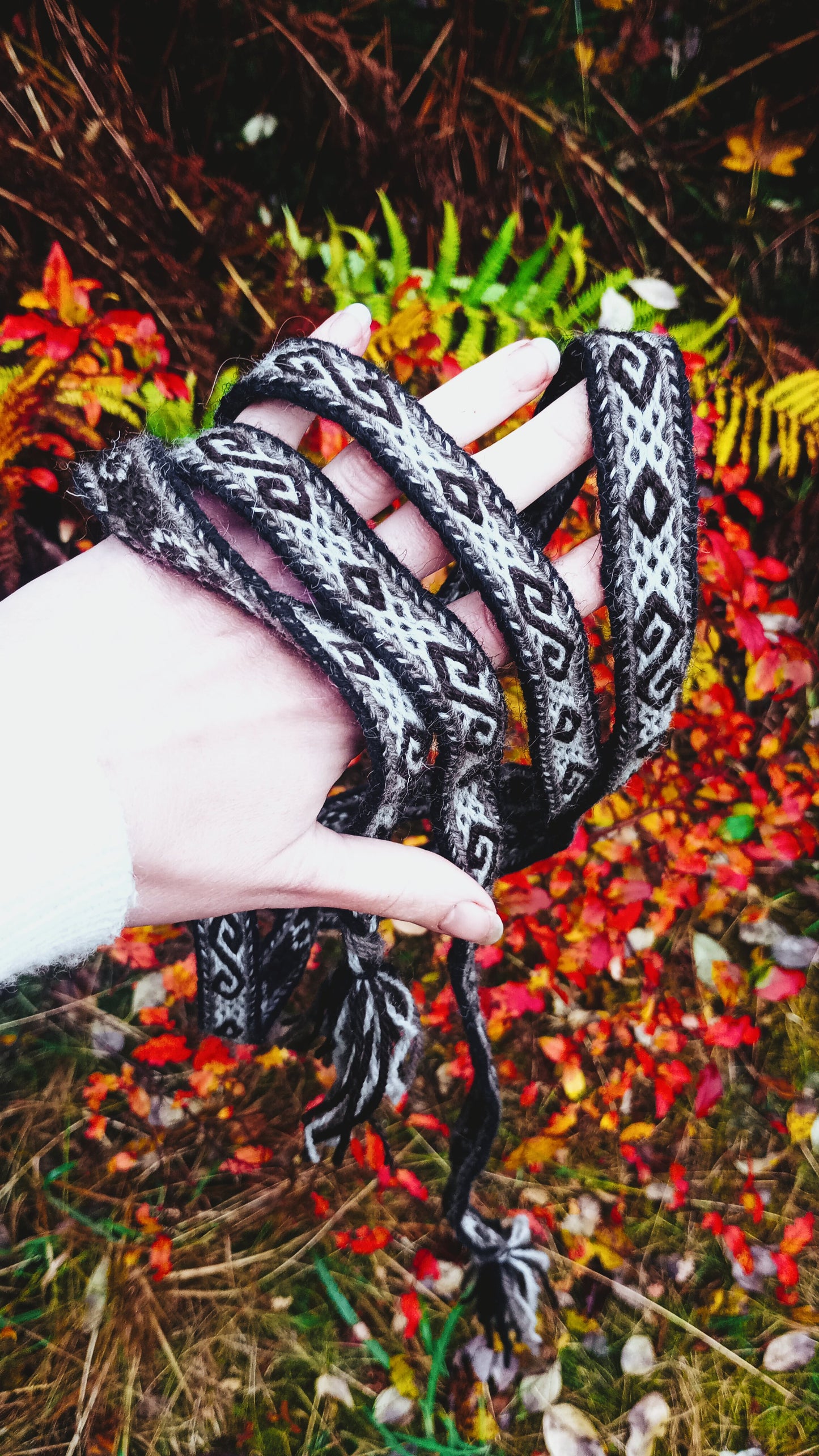 Belt with double spirals in shades of brown