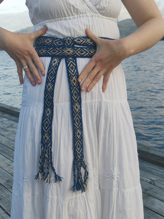 Blue belt with star and diagonal pattern