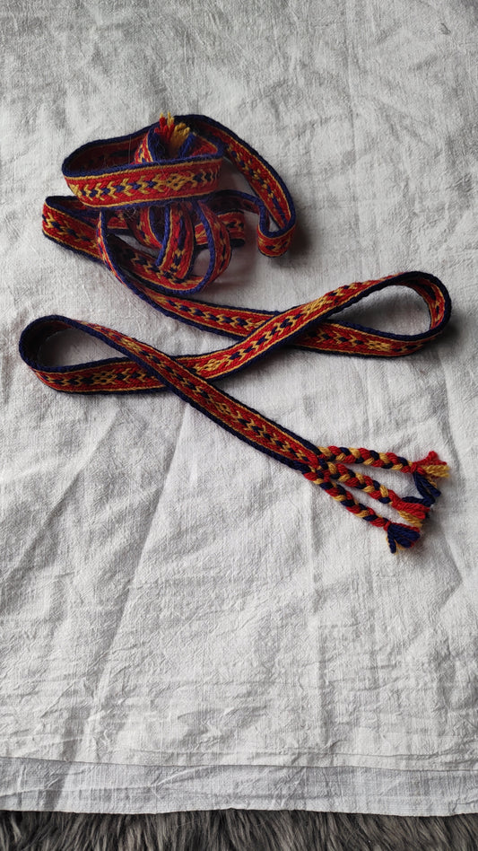 Tablet woven belt based on medieval band from Zasinas, Lithuania