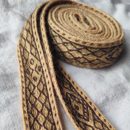 Belt with diamond pattern (plant dyed yarn)