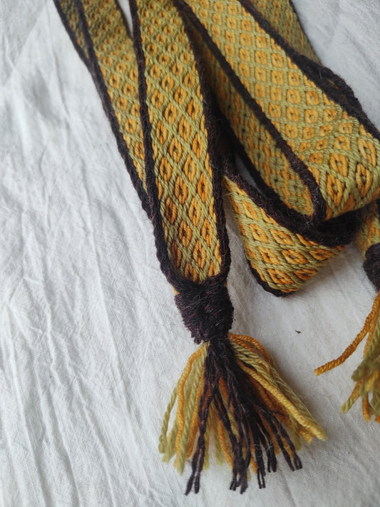 Simple plant dyed belt with diamonds