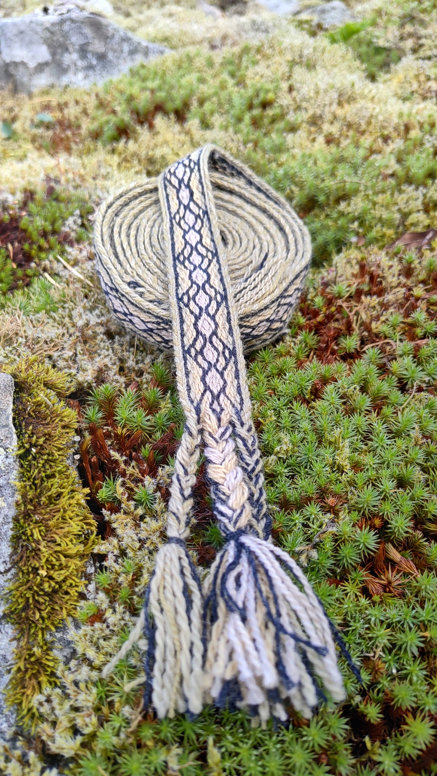 Diamond chain belt (plant dyed)