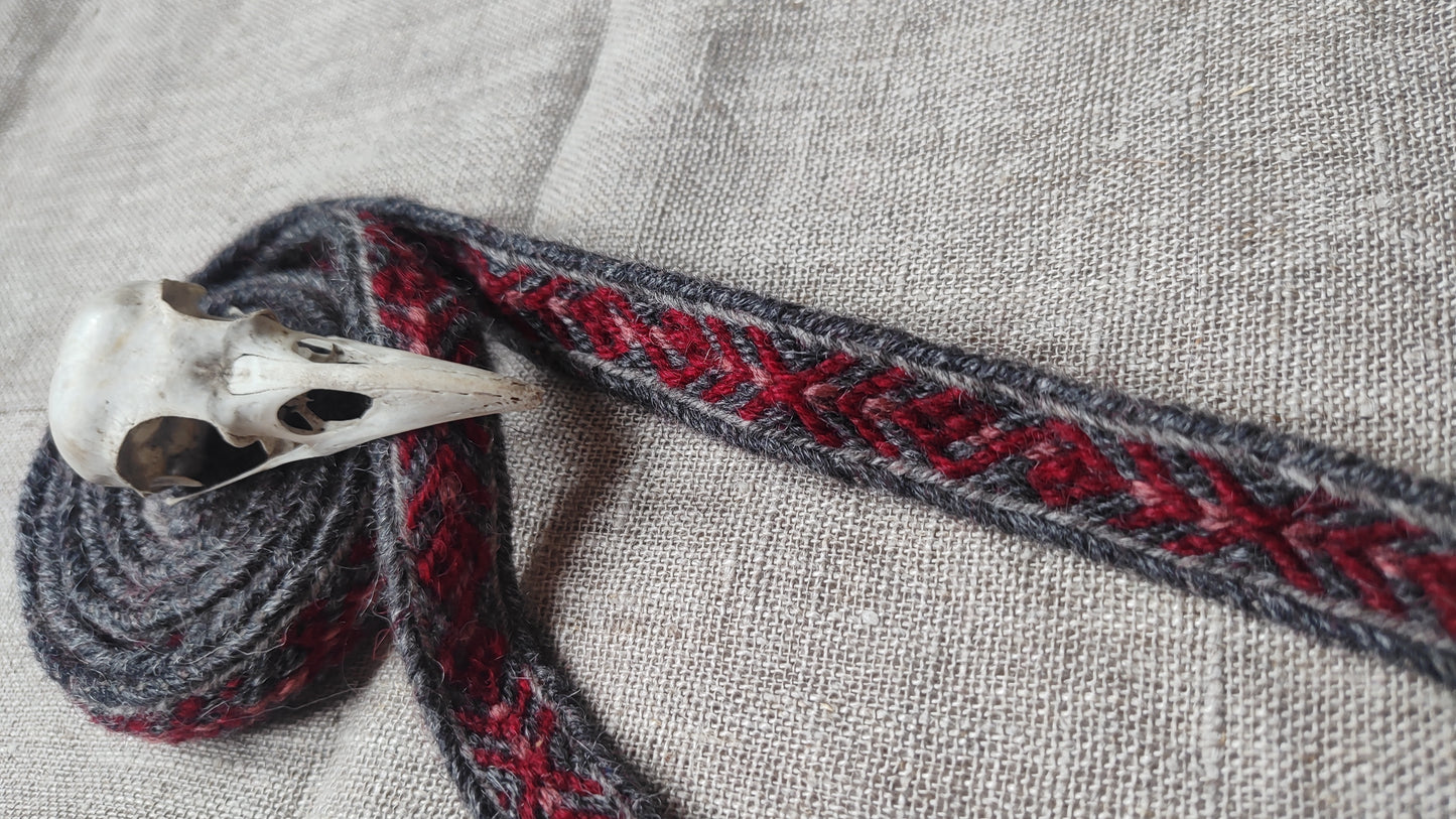 Tablet woven belt based on pre-christian Latvian band (cruelty free wool)