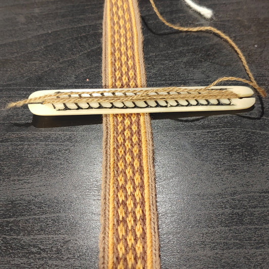 Weaving pattern - orange dots