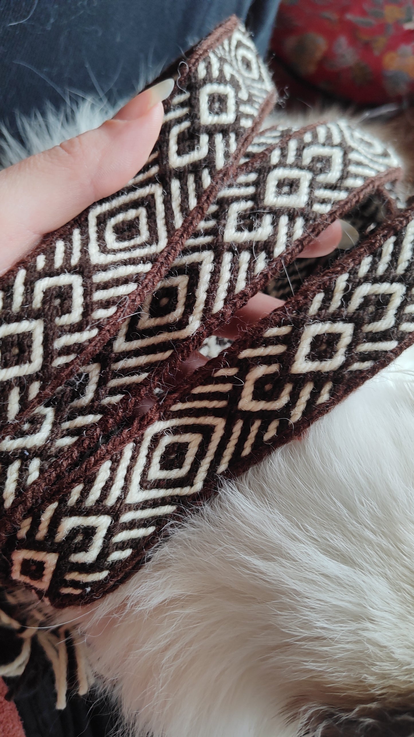 Brown belt with diamond and diagonals pattern