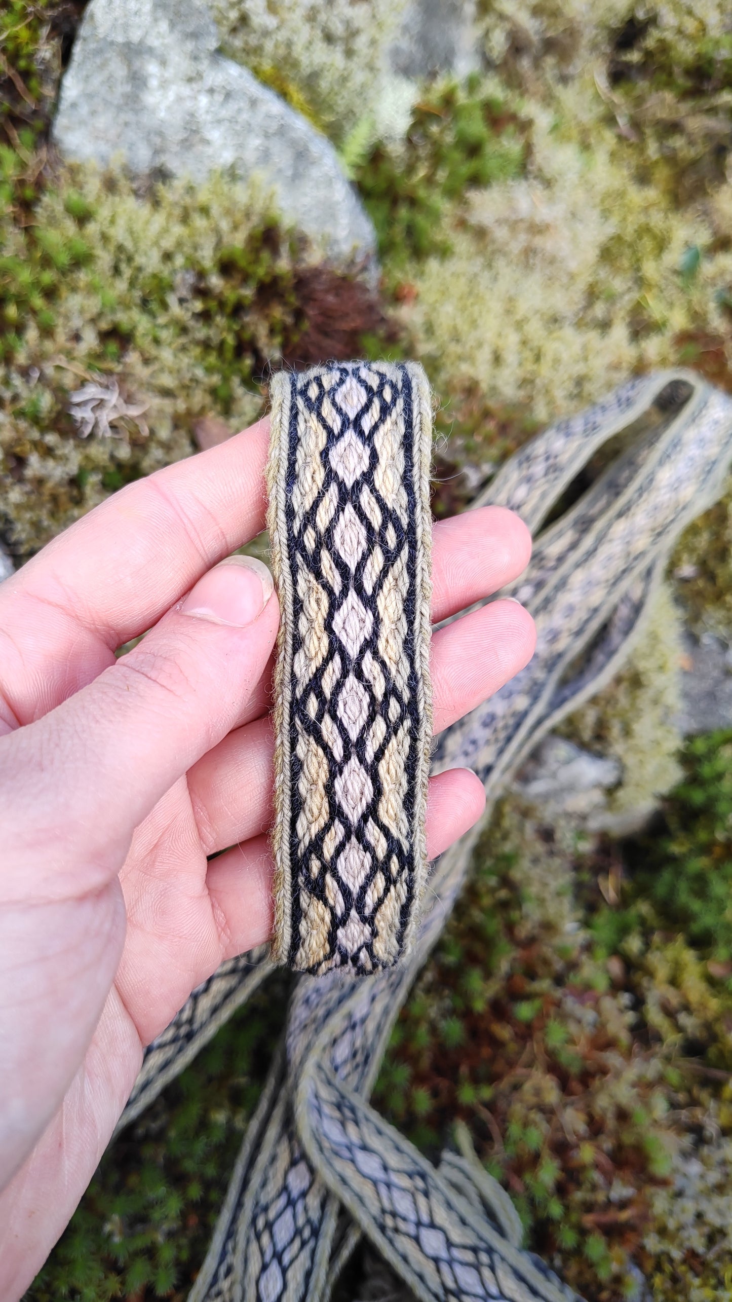 Diamond chain belt (plant dyed)