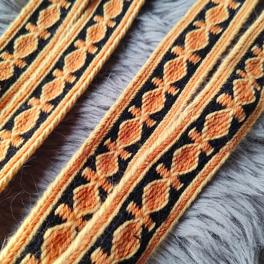 "bumblebee" belt with orange diamonds