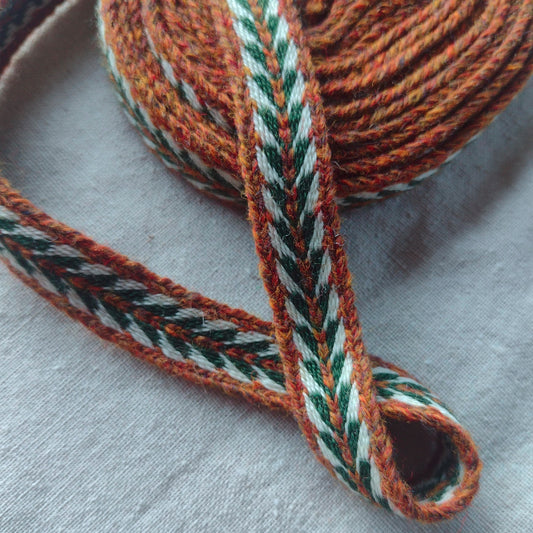 Fairy tale "fir" ribbon with arrow pattern