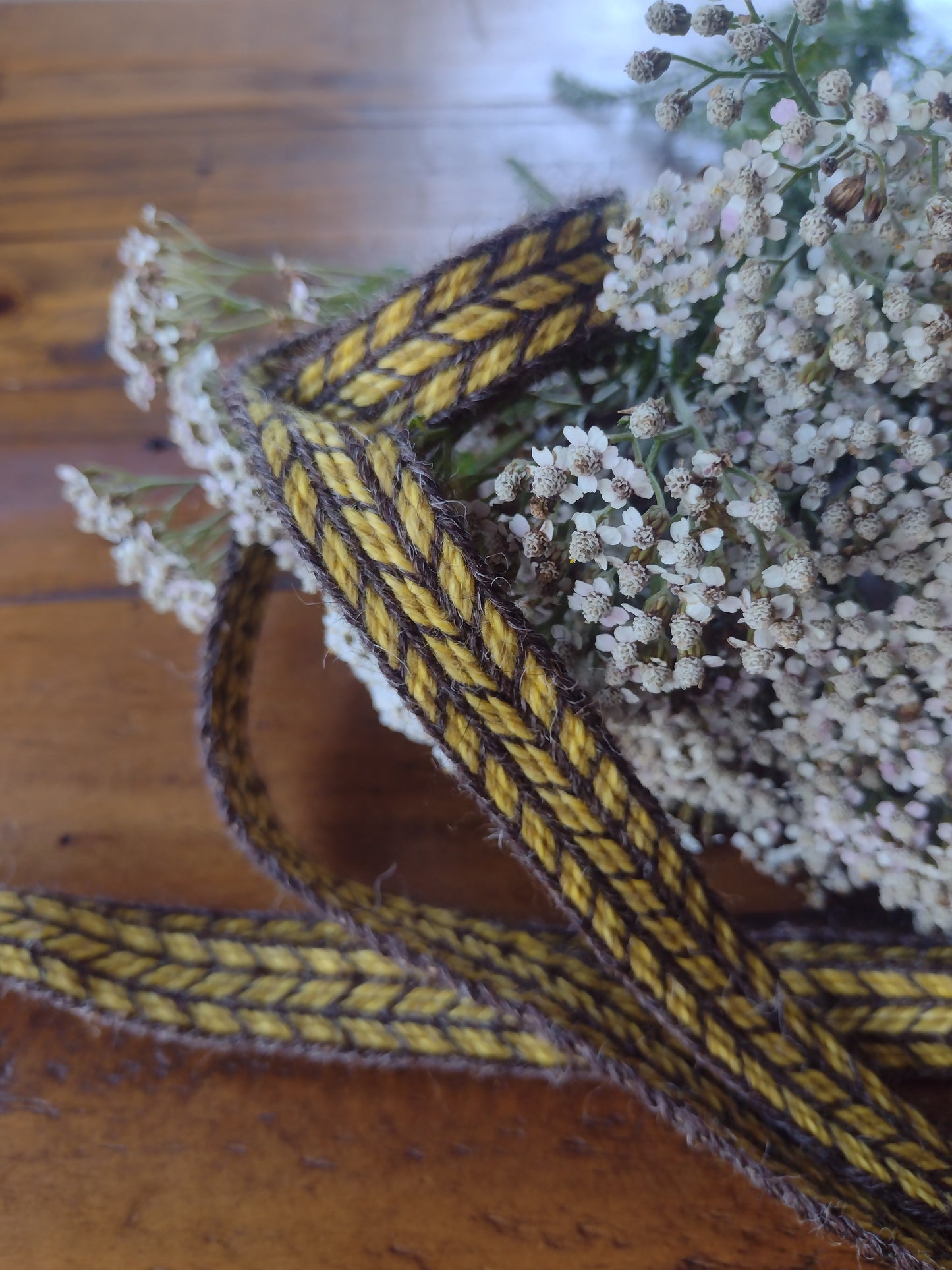 Band with diamond pattern in yellow (plant dyed/natural)