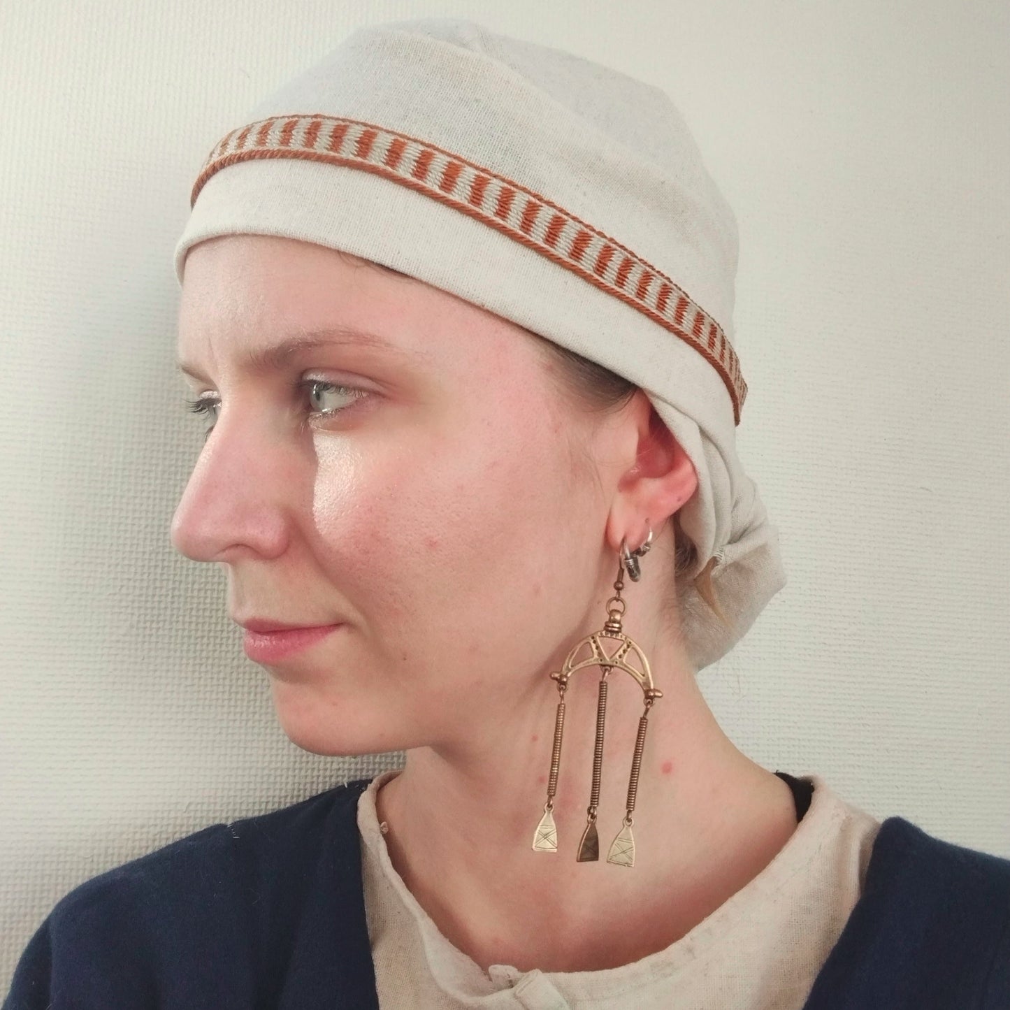 Striped headband in copper and ivory silk